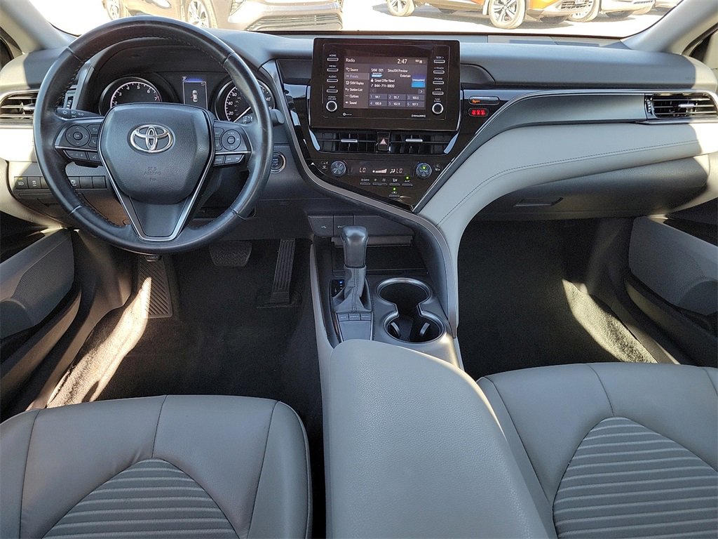 Used 2024 Toyota Camry SE image 17