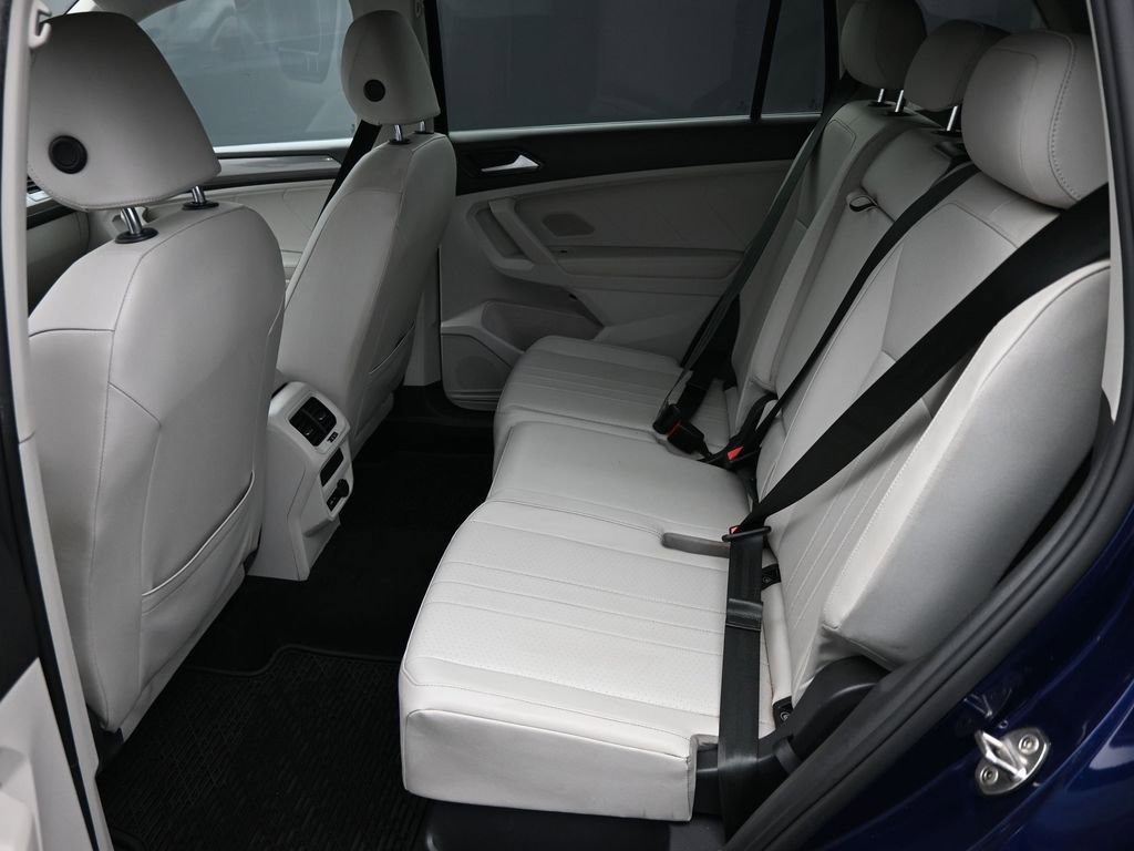 Used 2022 Volkswagen Tiguan SE image 12