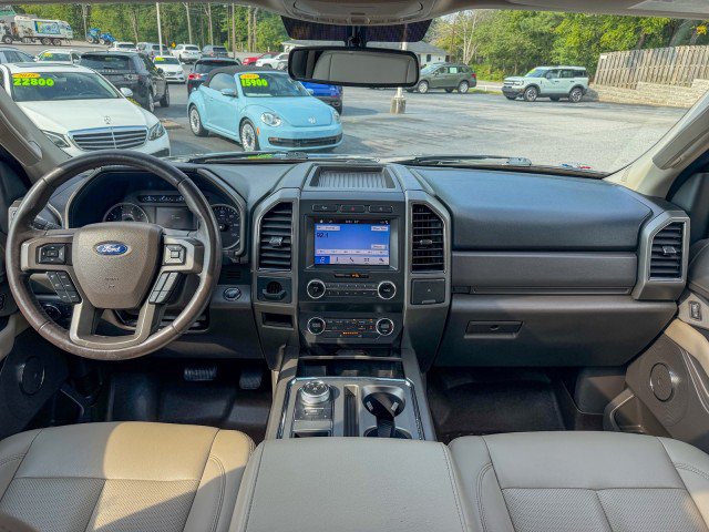 Used 2019 Ford Expedition XLT w/ Equipment Group 201A RWD image 8