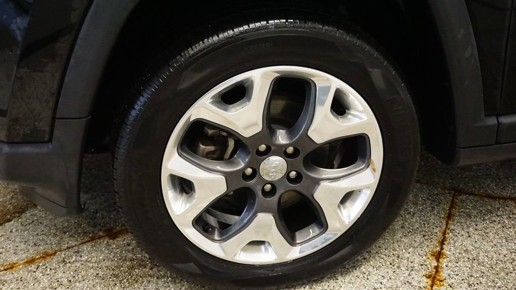 Certified 2019 Jeep Compass Limited image 13