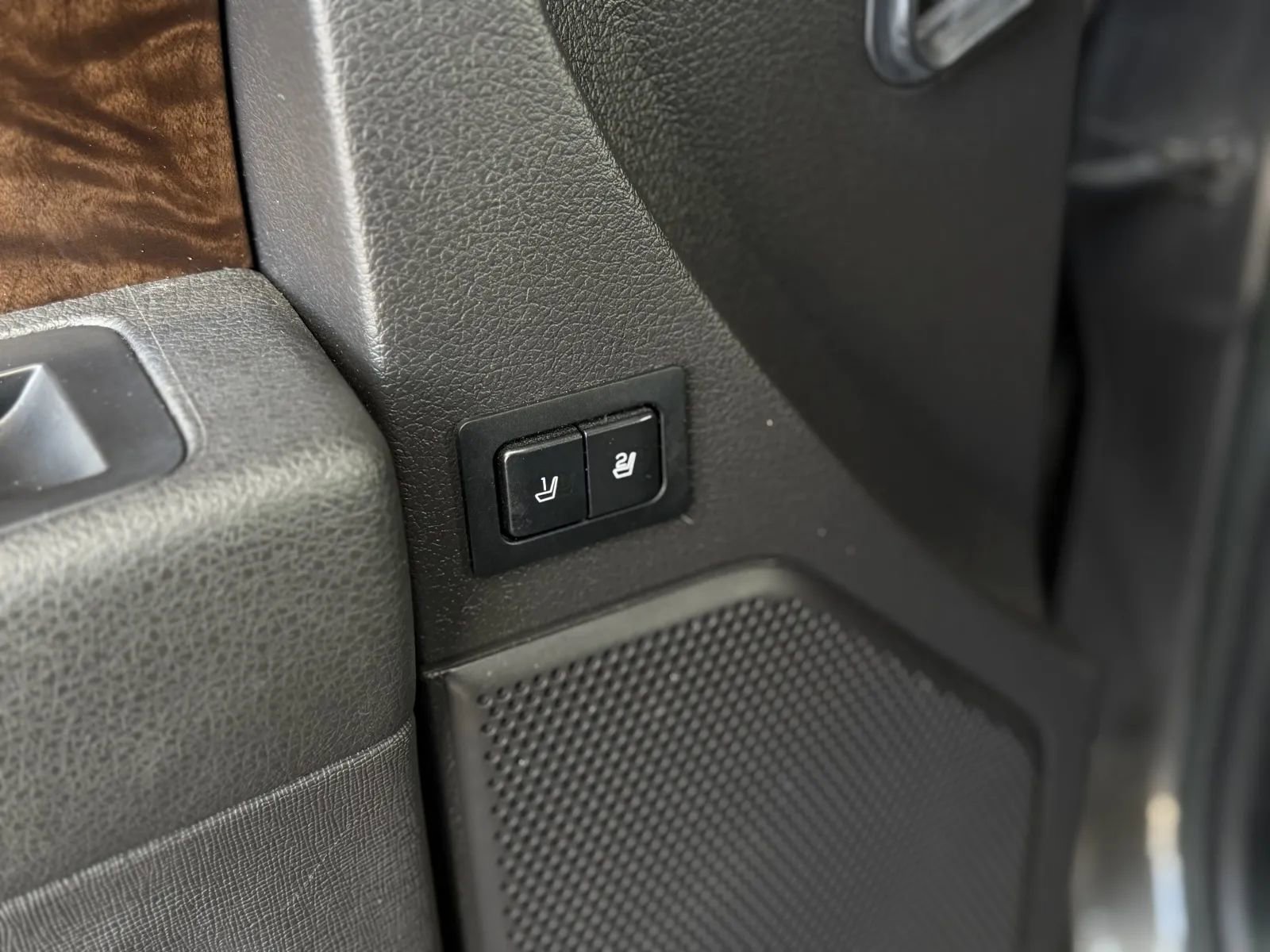 Used 2018 Ford Flex Limited image 28