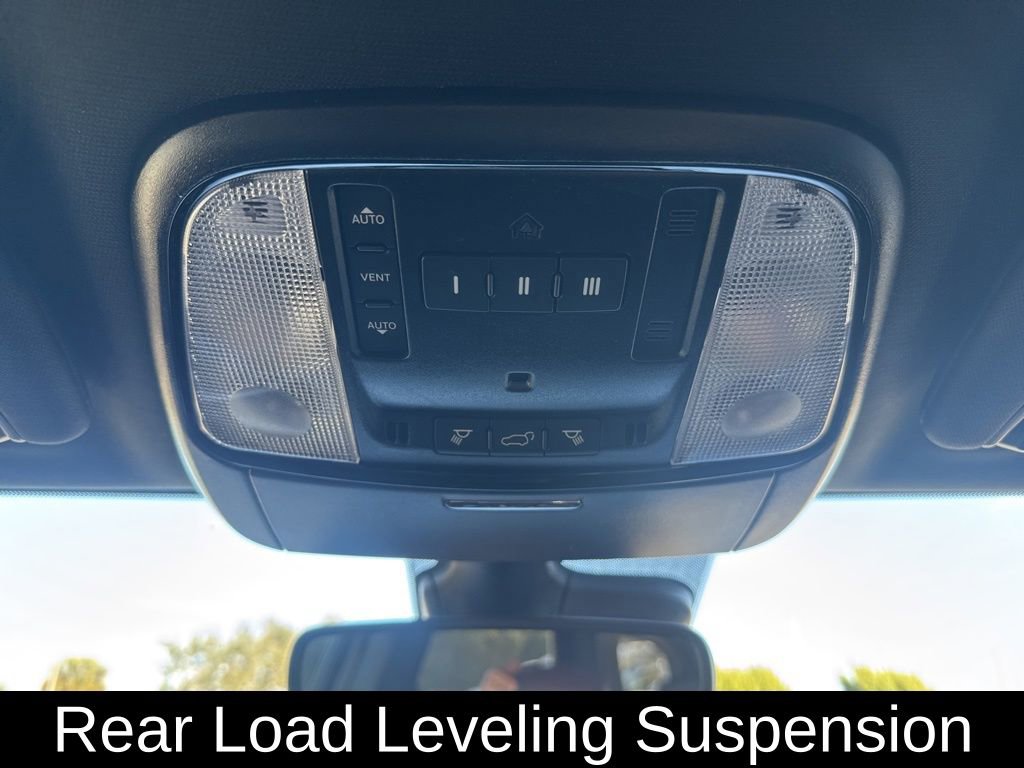 Used 2025 Dodge Durango GT image 18