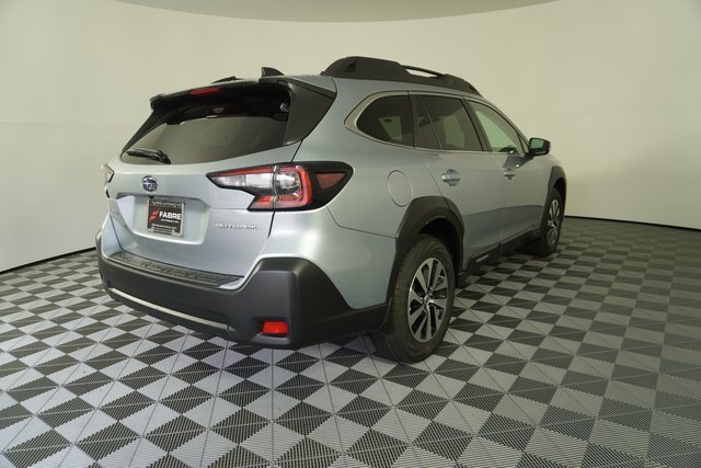 New 2025 Subaru Outback Premium image 7