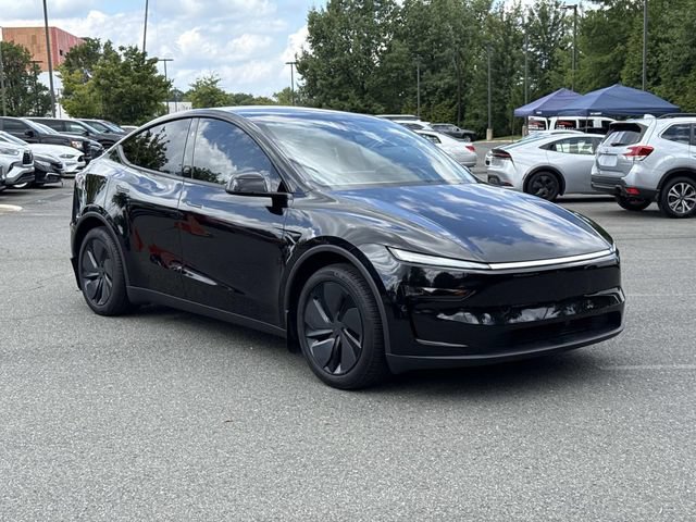 Used 2026 Tesla Model Y Long Range AWD/4WD image 1