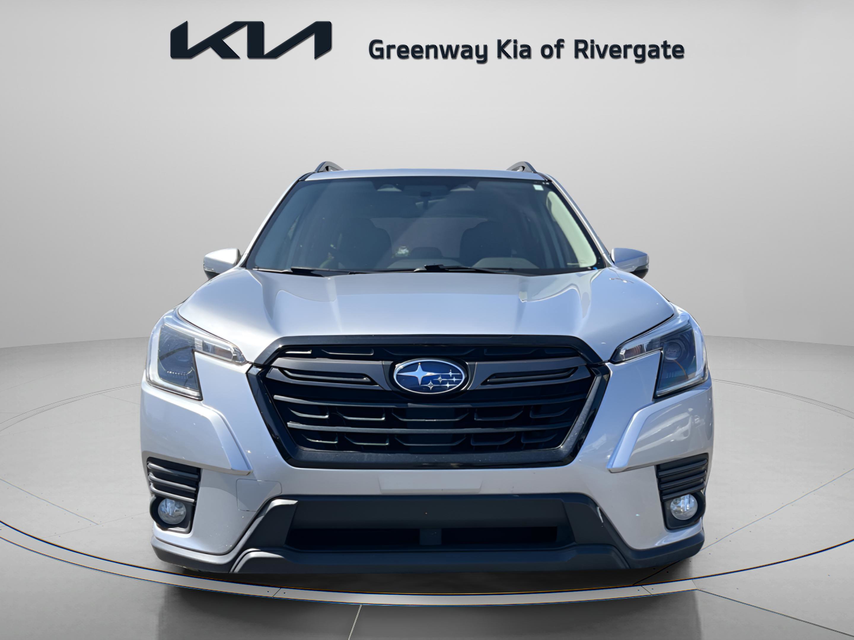 Used 2022 Subaru Forester Limited AWD/4WD image 2