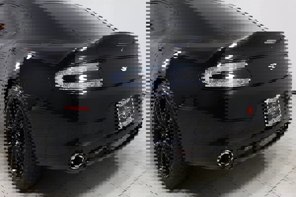 Used 2016 Aston Martin Rapide S image 40