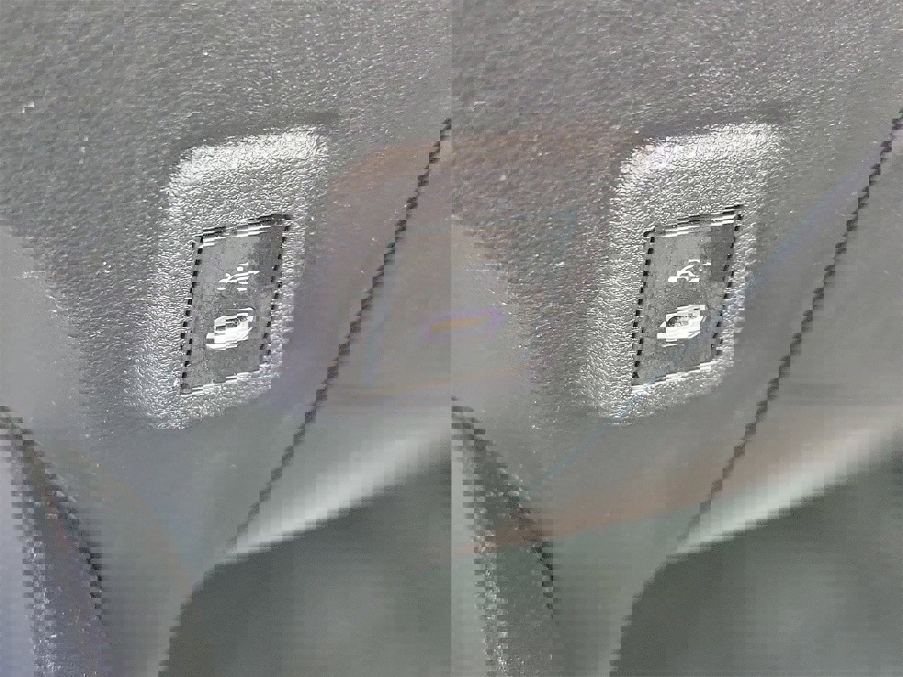 Used 2024 Toyota Corolla LE image 28