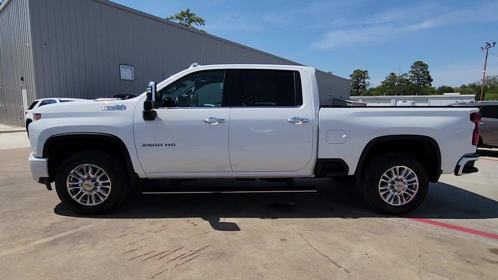 Used 2023 Chevrolet Silverado 2500 High Country w/ Z71 Off-Road Package AWD/4WD image 5