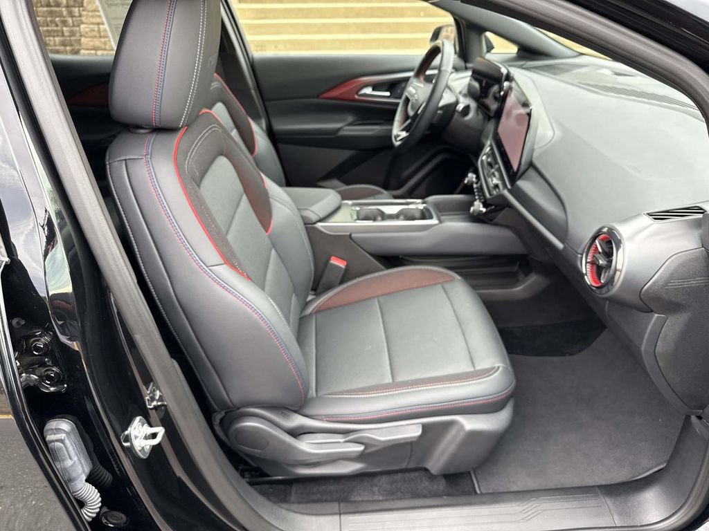 Used 2024 Chevrolet Equinox EV RS image 7