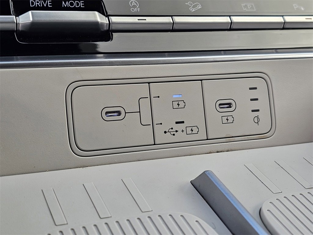 Certified 2025 Hyundai Santa Fe SEL image 21