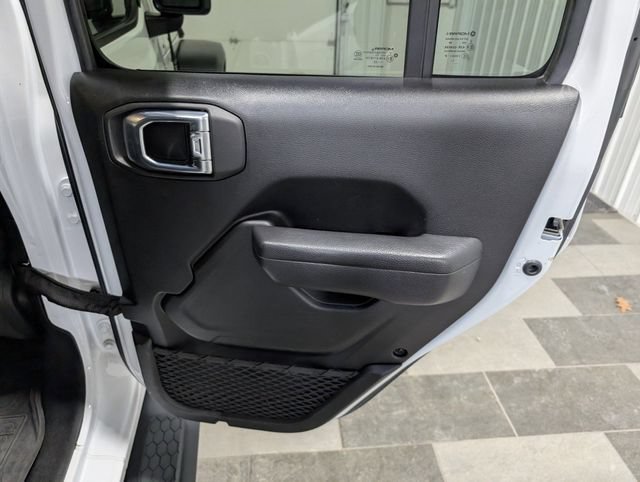 Used 2022 Jeep Wrangler Unlimited Sport AWD/4WD image 22