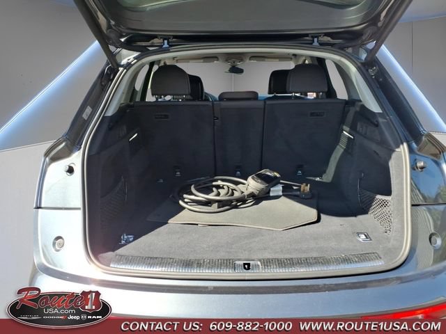 Used 2021 Audi Q5 e Premium Plus w/ Premium Plus Package AWD/4WD image 21