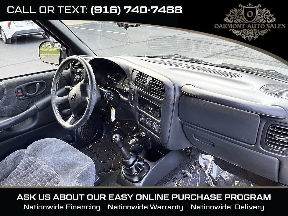 Used 1999 Chevrolet S10 Pickup LS w/ Preferred Equipment Group RWD image 12