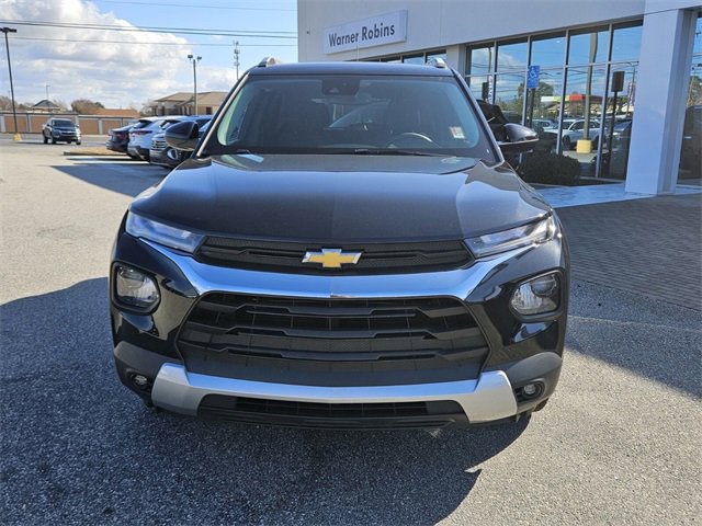 Used 2023 Chevrolet TrailBlazer LT w/ Convenience Package image 2