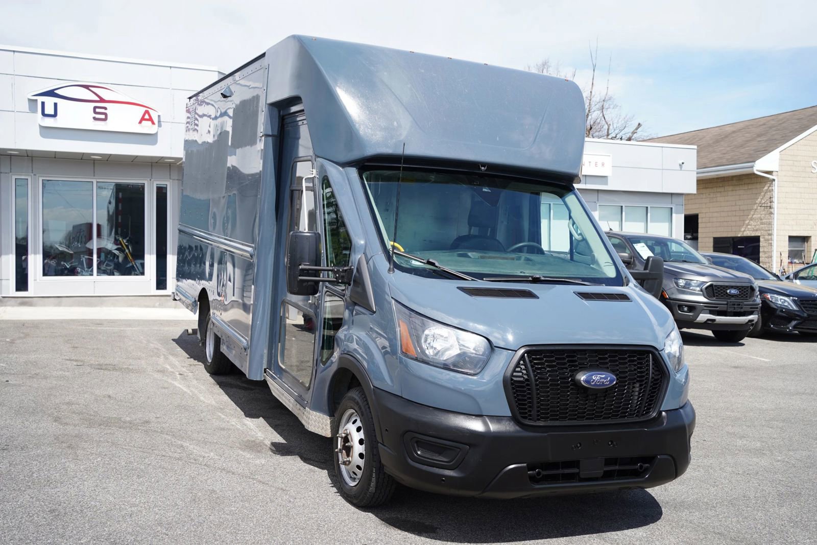 Used 2021 Ford Transit 350 DRW image 10