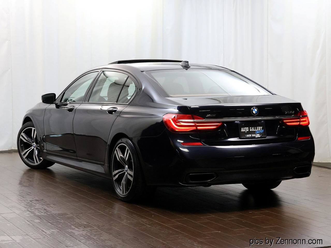 Used 2018 BMW 750i xDrive AWD/4WD image 9