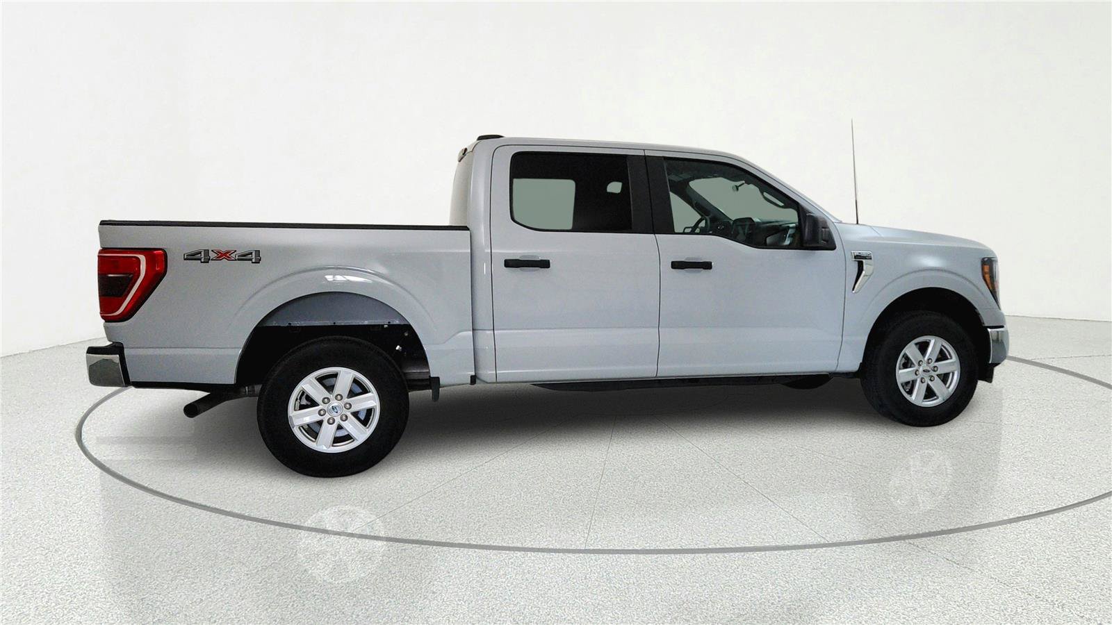 Used 2023 Ford F150 XLT AWD/4WD image 4