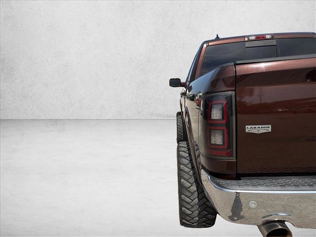 Used 2015 RAM 1500 Laramie w/ Convenience Group AWD/4WD image 4
