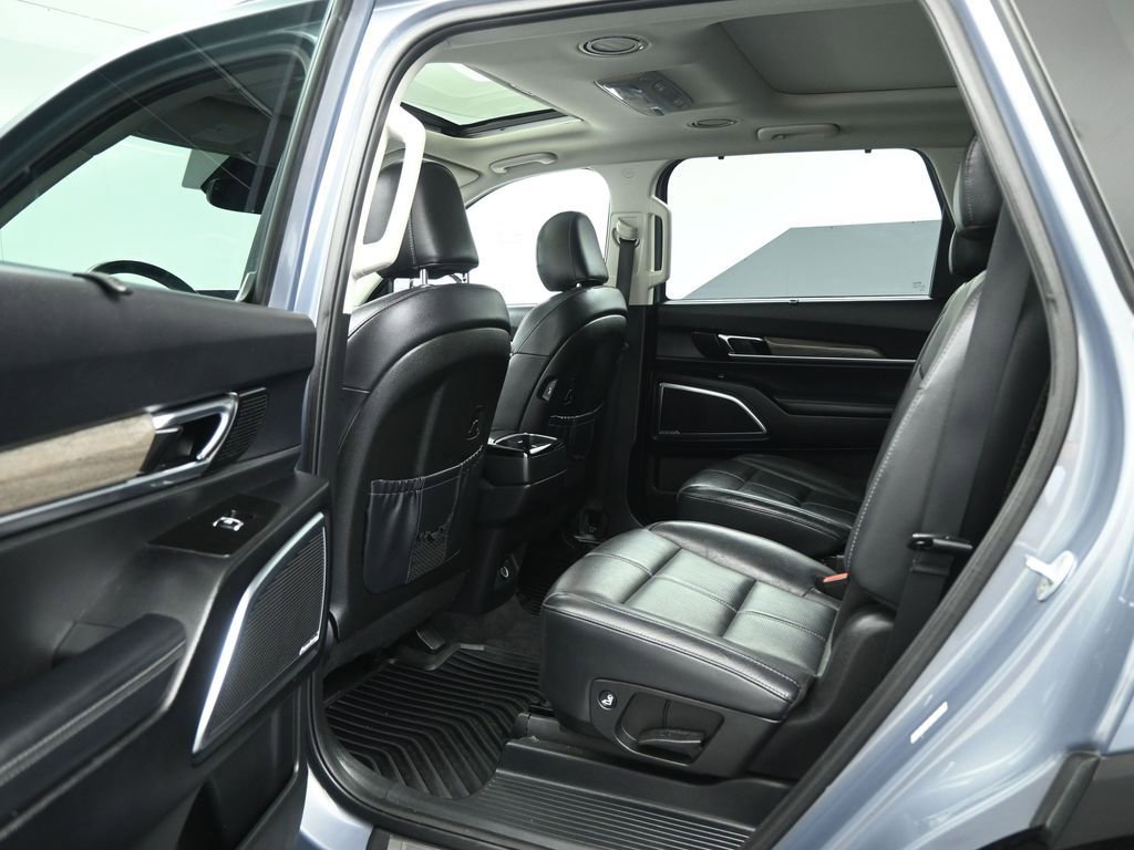 Used 2020 Kia Telluride SX w/ Towing Package image 22