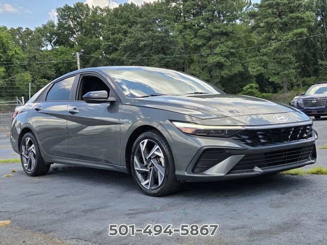 Used 2025 Hyundai Elantra Sport FWD image 7