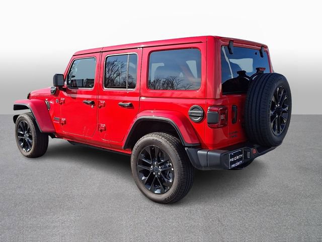 Used 2025 Jeep Wrangler Unlimited Sahara w/ Safety Group image 6
