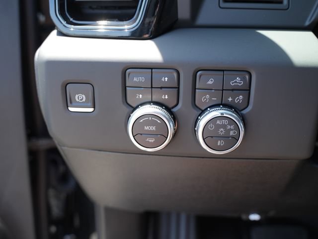 Used 2026 GMC Sierra 2500 AT4 w/ AT4 Preferred Package AWD/4WD image 36