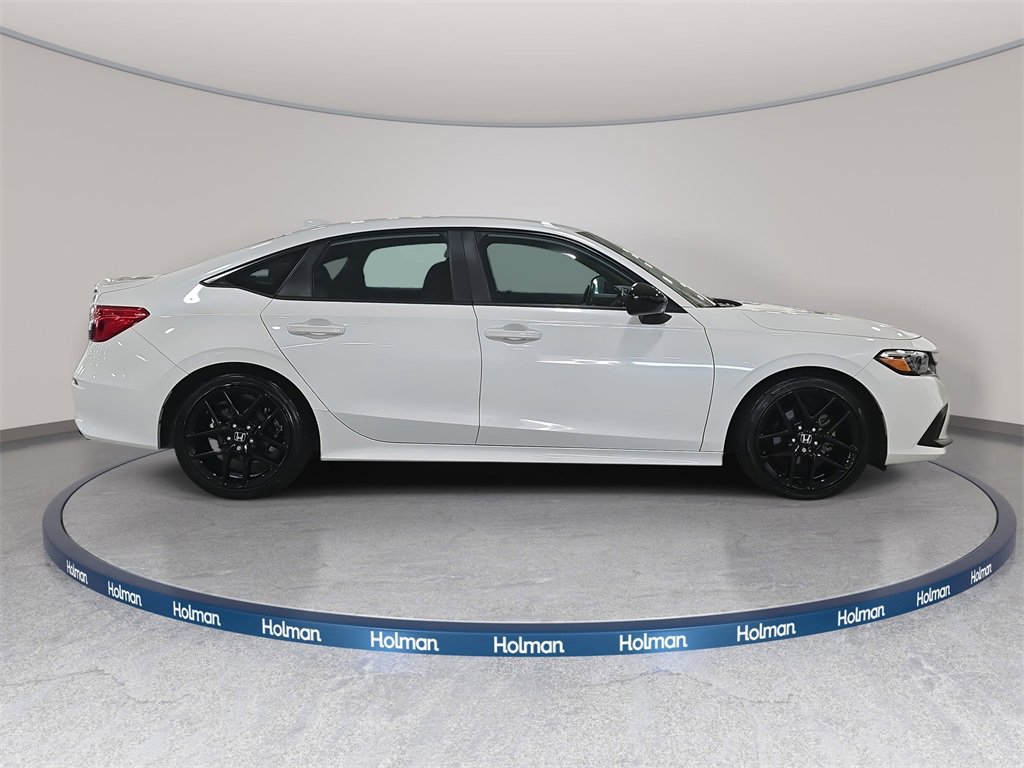 Used 2023 Honda Civic Sport image 5