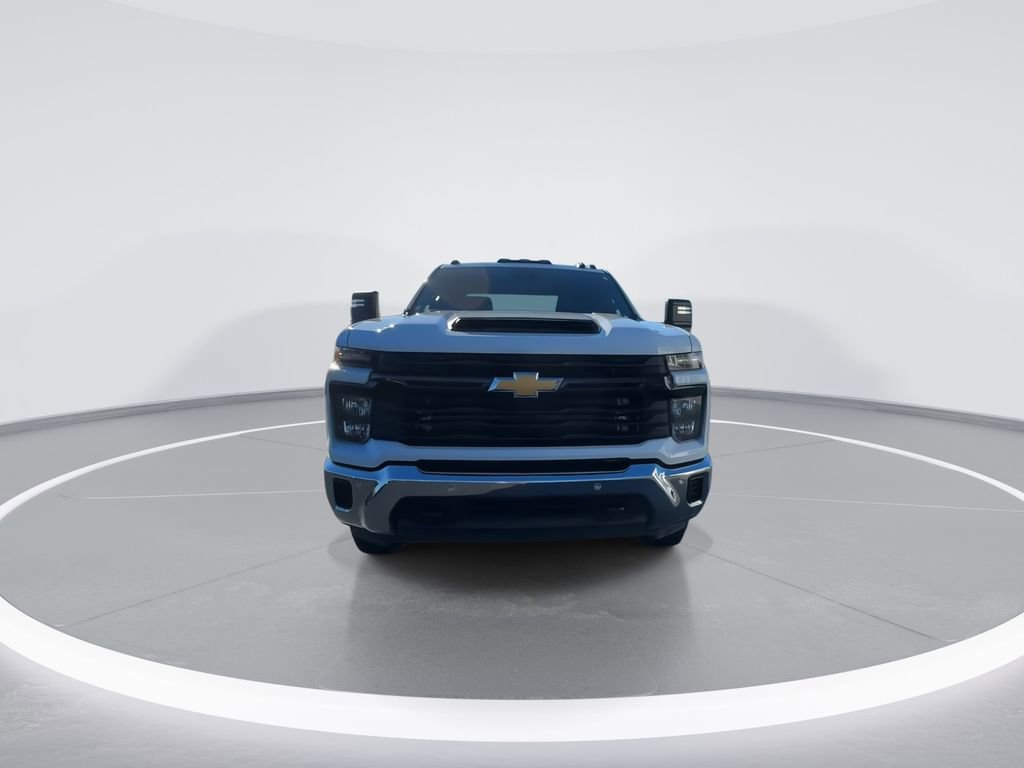 Used 2025 Chevrolet Silverado 2500 W/T image 3