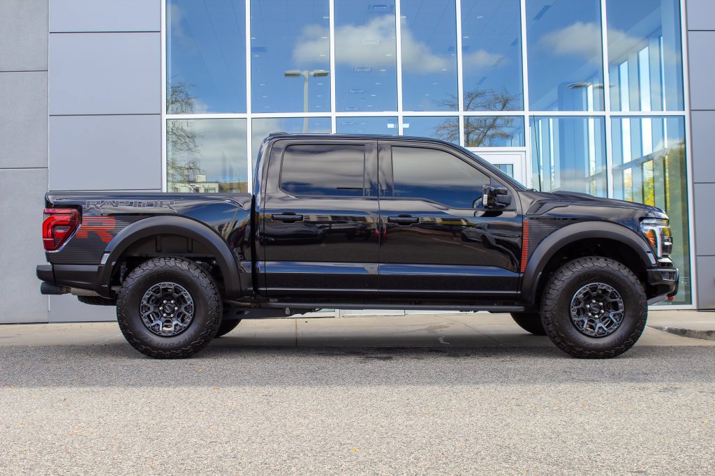 Used 2025 Ford F150 Raptor w/ Equipment Group 803A Raptor R AWD/4WD image 4