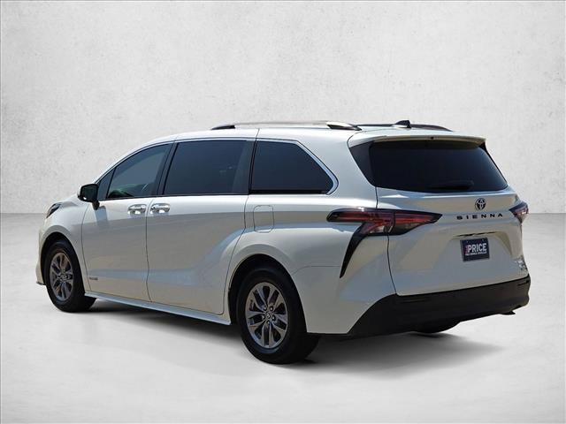 Used 2021 Toyota Sienna XLE FWD image 8
