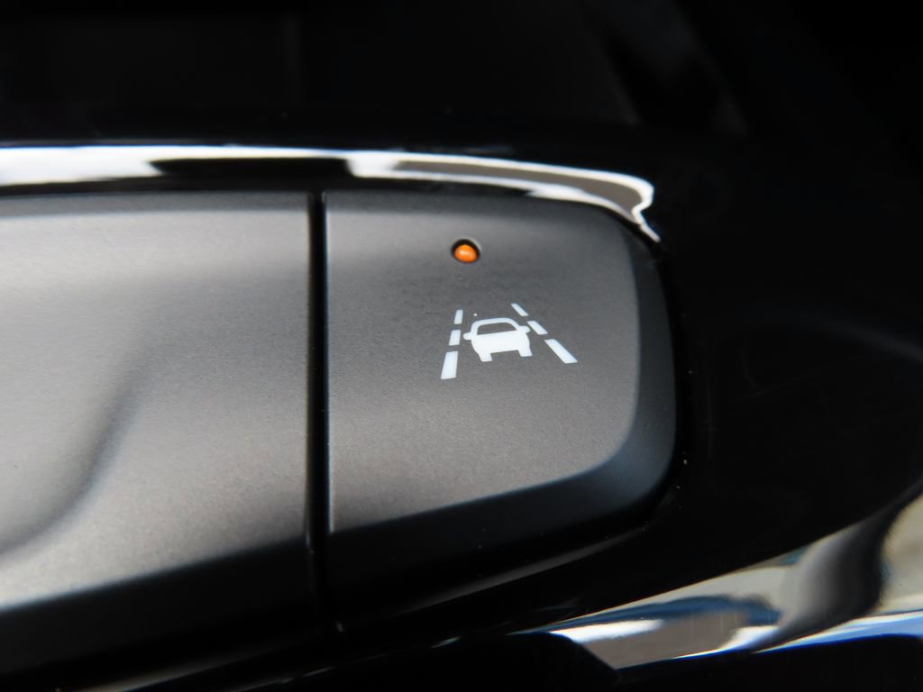 New 2026 Chevrolet Trax LT w/ Driver Confidence Package image 9