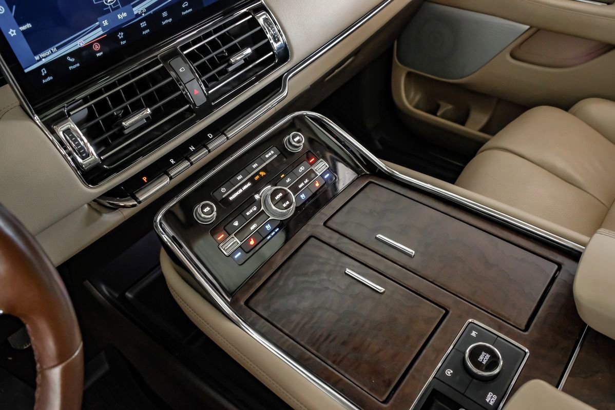 Used 2022 Lincoln Navigator L Reserve AWD/4WD image 24