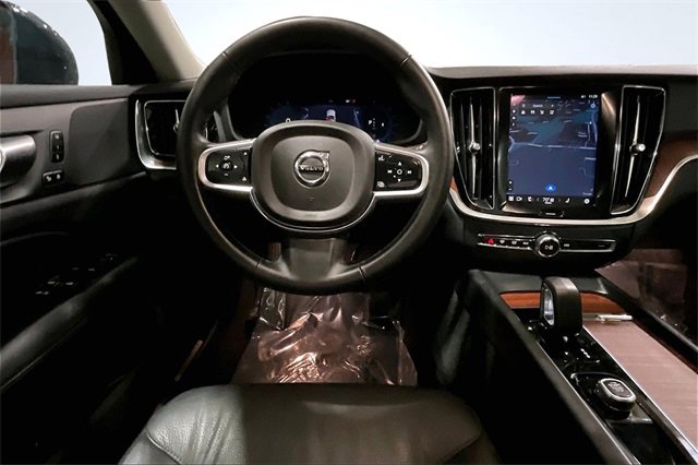 Certified 2025 Volvo V60 B5 Cross Country Plus image 6