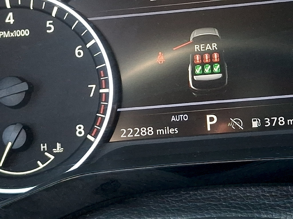 Used 2025 Nissan Pathfinder SV AWD/4WD image 19