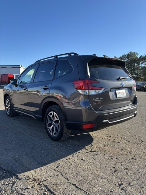 Used 2023 Subaru Forester Premium image 5