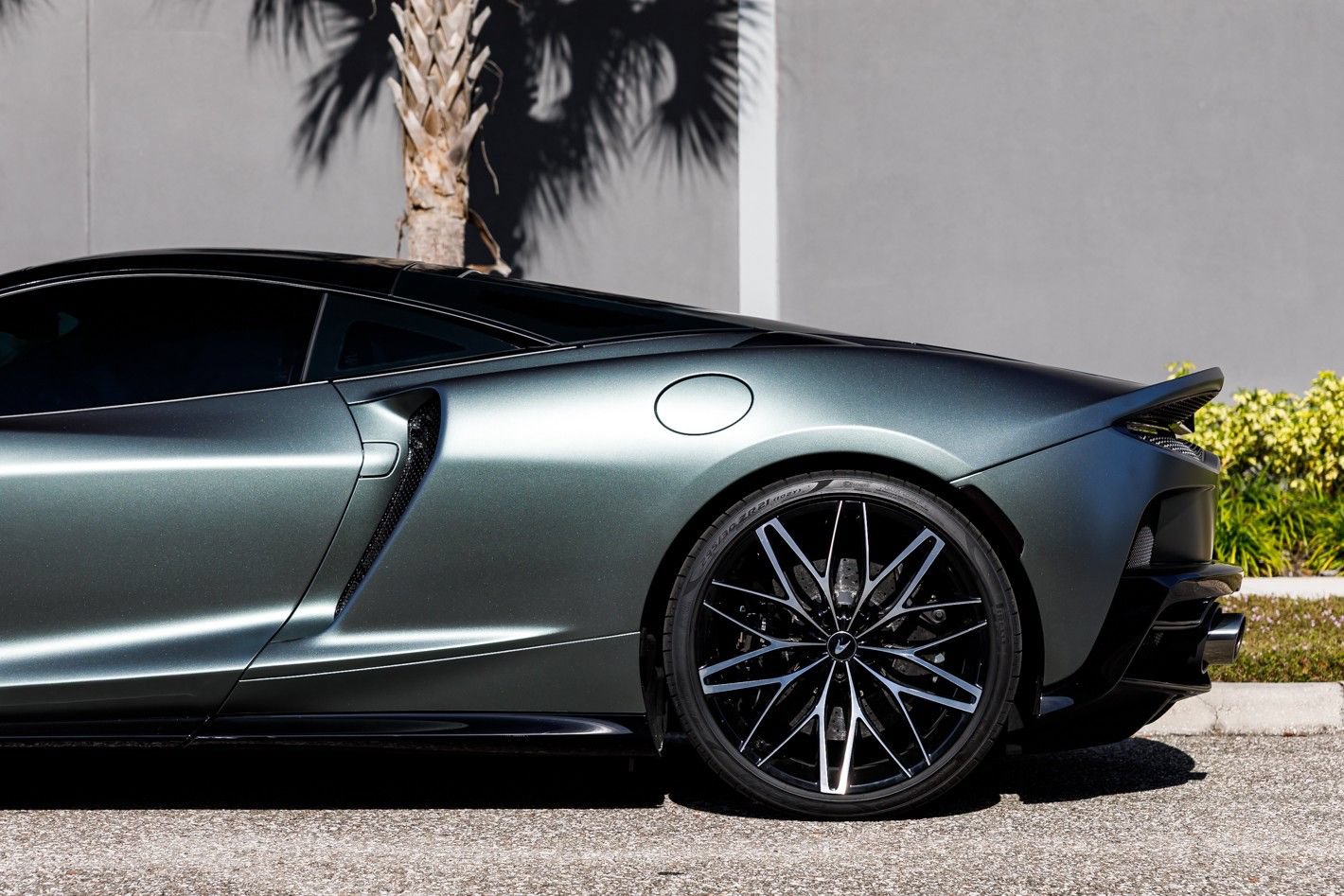 Used 2025 McLaren GTS RWD image 25