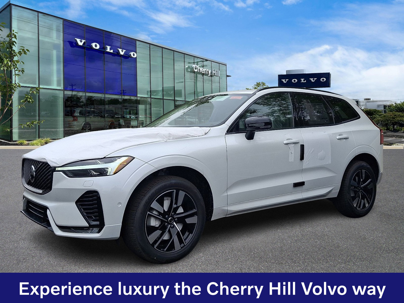 New 2026 Volvo XC60 B5 Plus w/ Climate Package AWD/4WD image 2