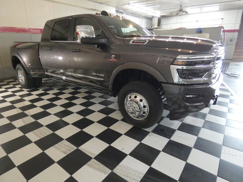 New 2026 RAM 3500 Limited image 4