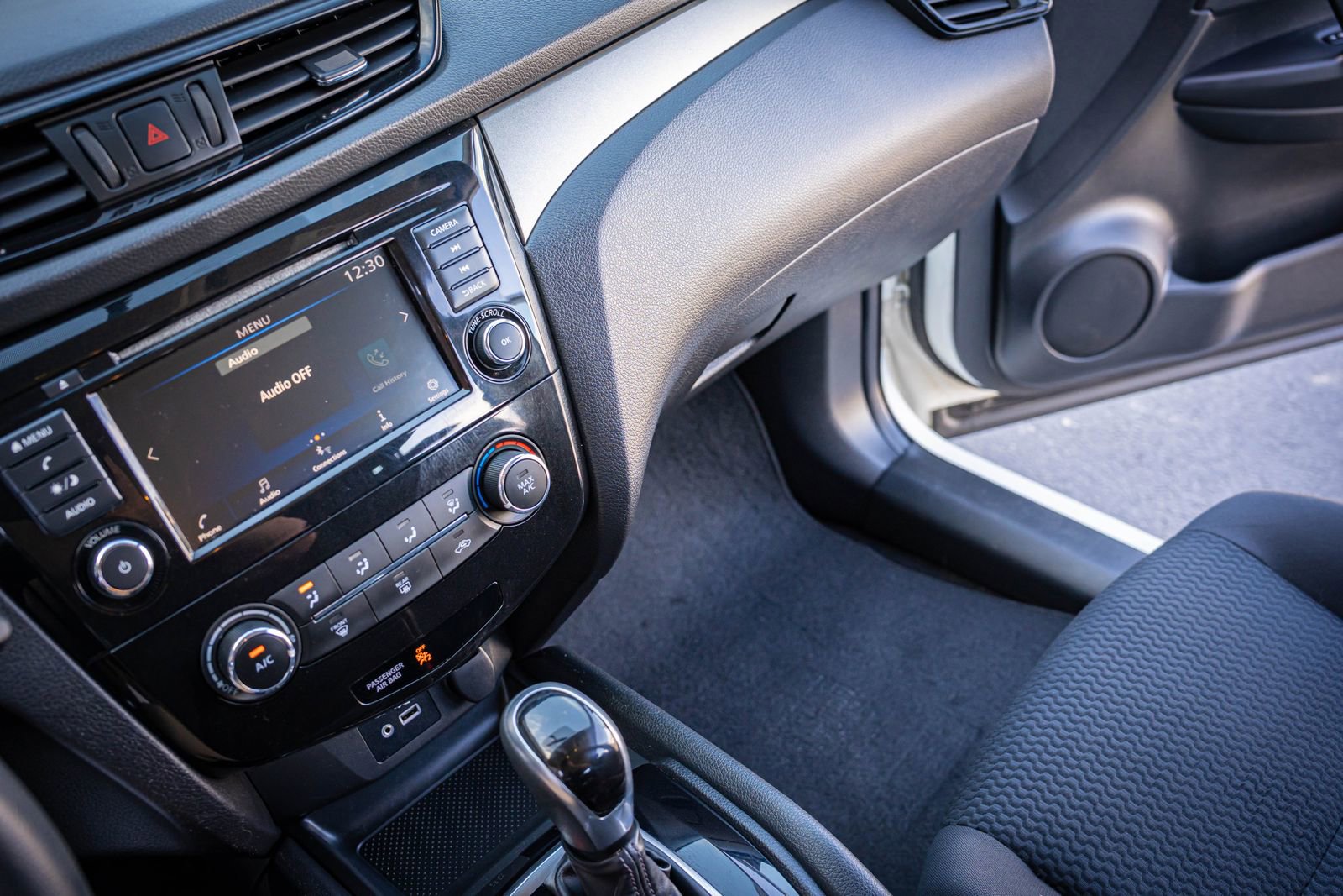 Used 2019 Nissan Rogue Sport S image 19