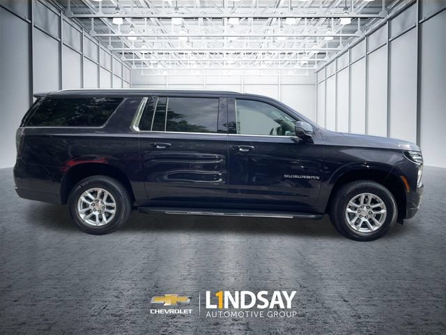 Certified 2026 Chevrolet Suburban LT w/ Comfort Package AWD/4WD image 9