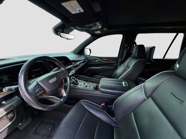 Used 2021 Cadillac Escalade Premium Luxury w/ LPO, Illumination Package RWD image 21