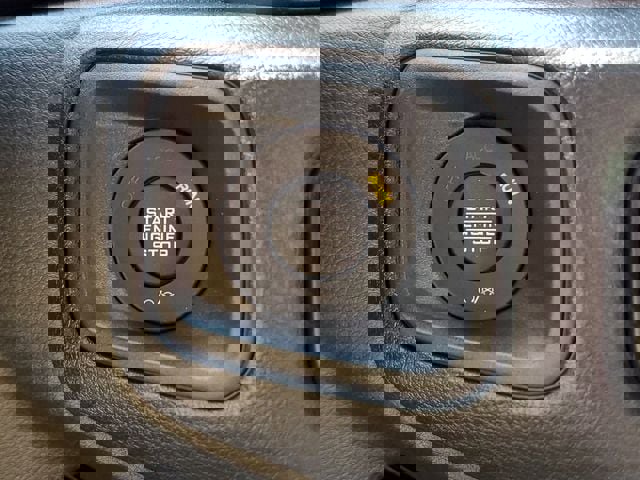 New 2025 Jeep Gladiator Sport image 36