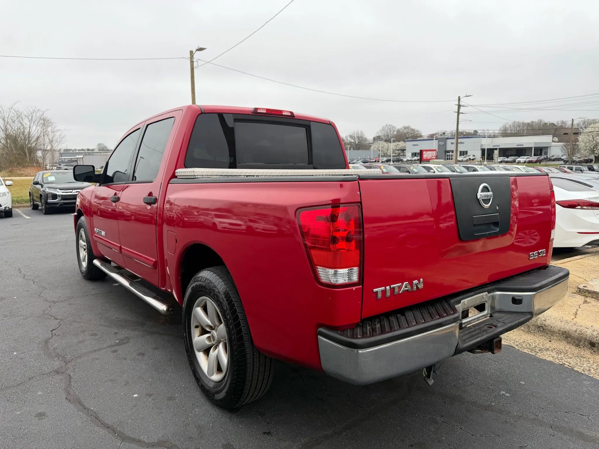 Used 2009 Nissan Titan SE image 5
