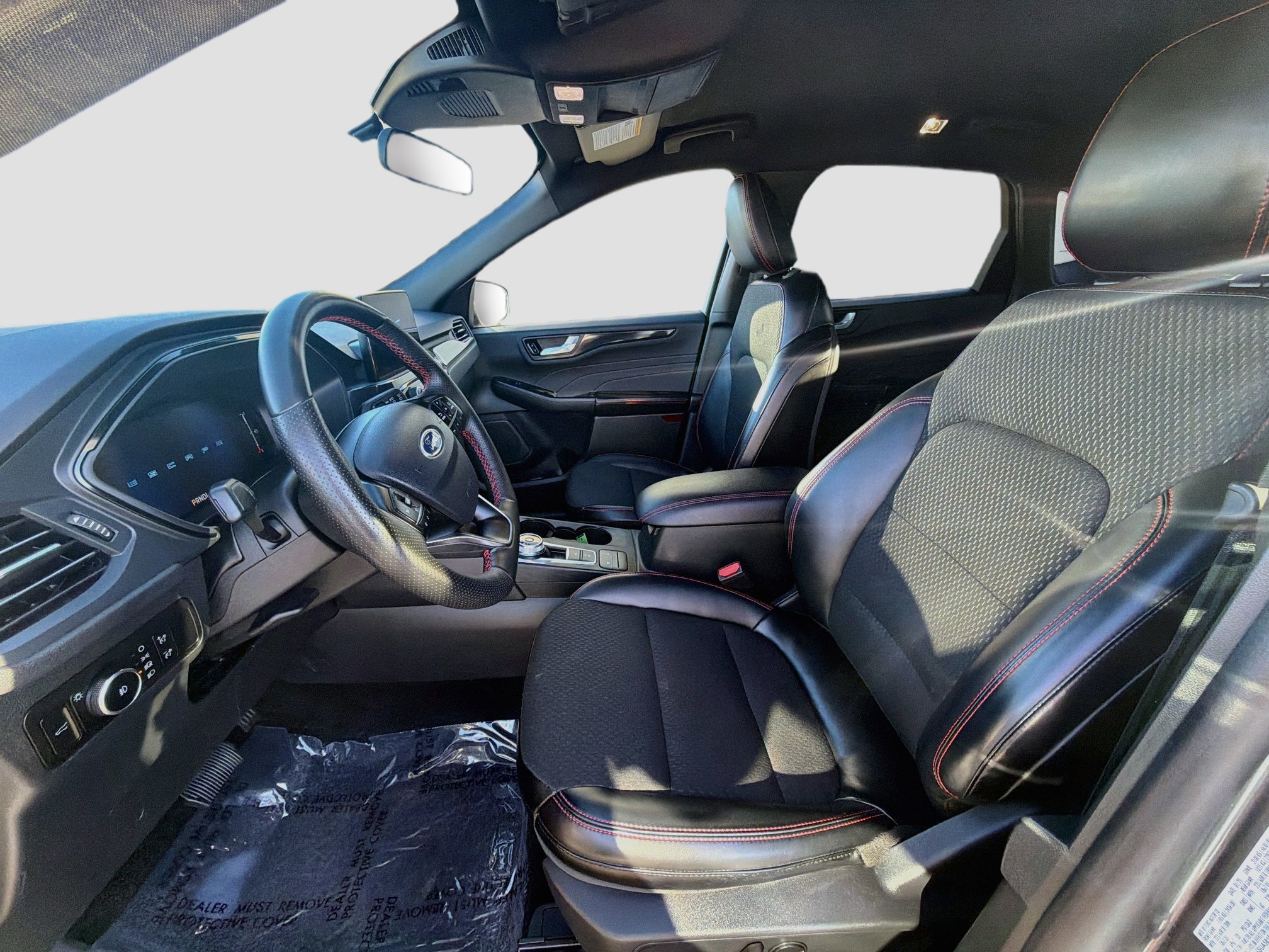 Used 2025 Ford Escape ST-Line Select AWD/4WD image 13