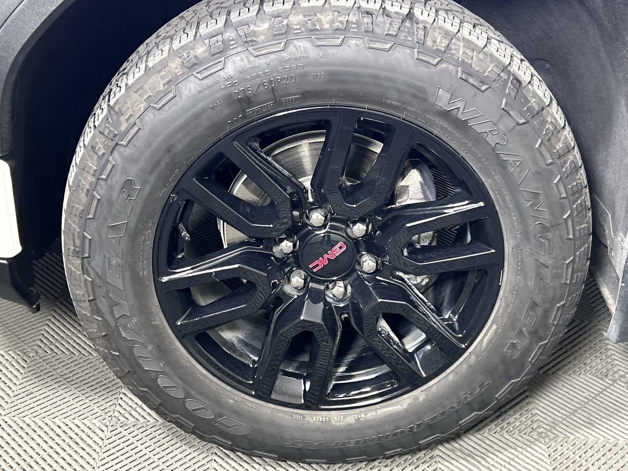 Used 2024 GMC Sierra 1500 Elevation w/ X31 Off-Road Package image 9