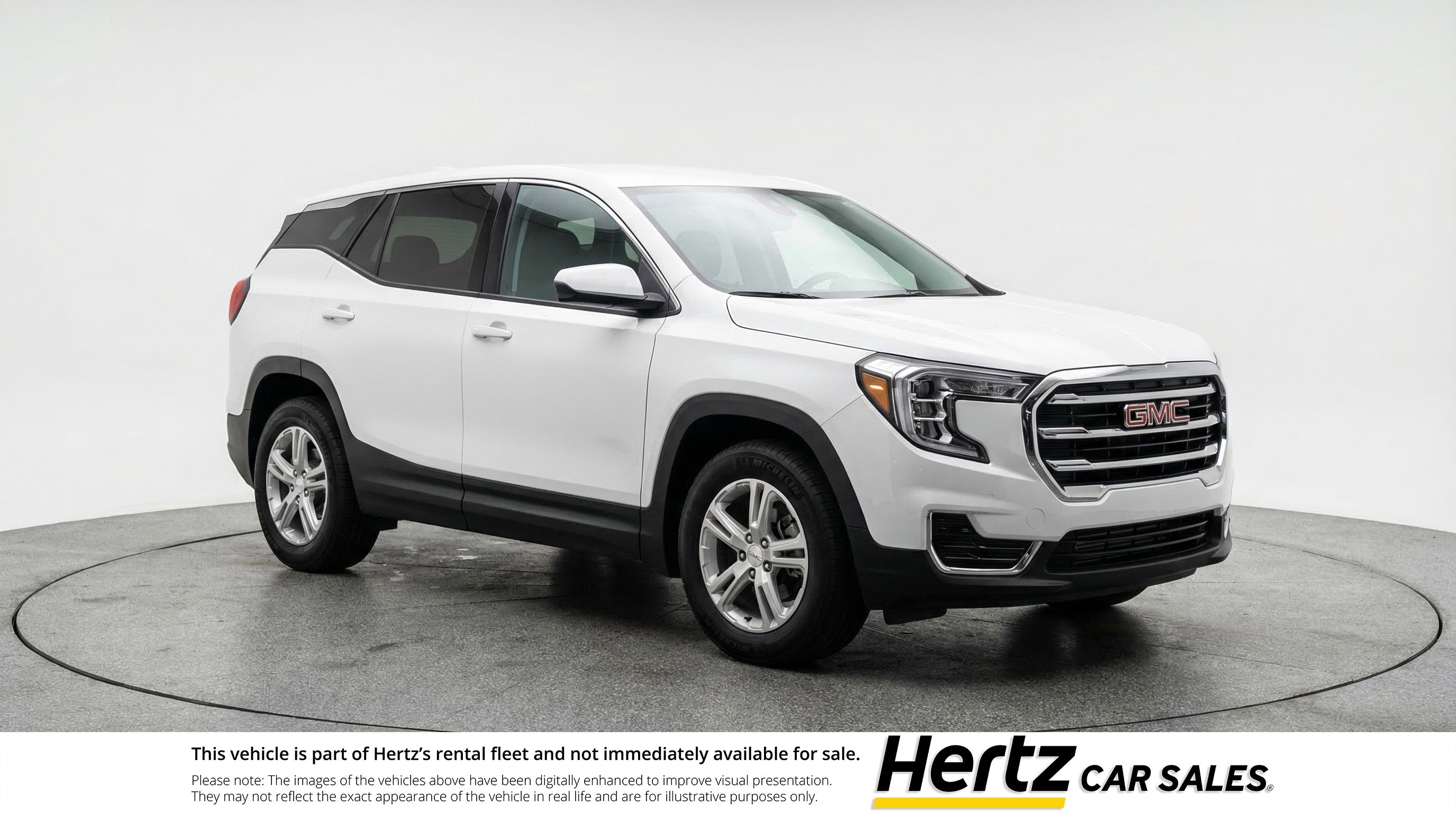 Used 2024 GMC Terrain SLE image 1