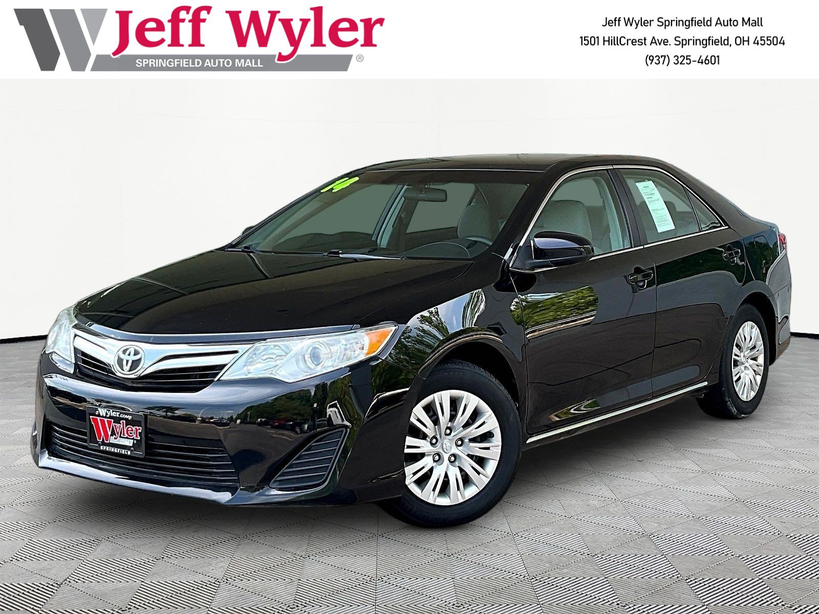 Used 2014 Toyota Camry LE