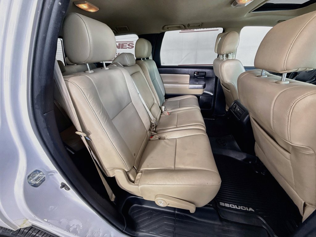 Used 2018 Toyota Sequoia SR5 w/ Premium Package AWD/4WD image 32