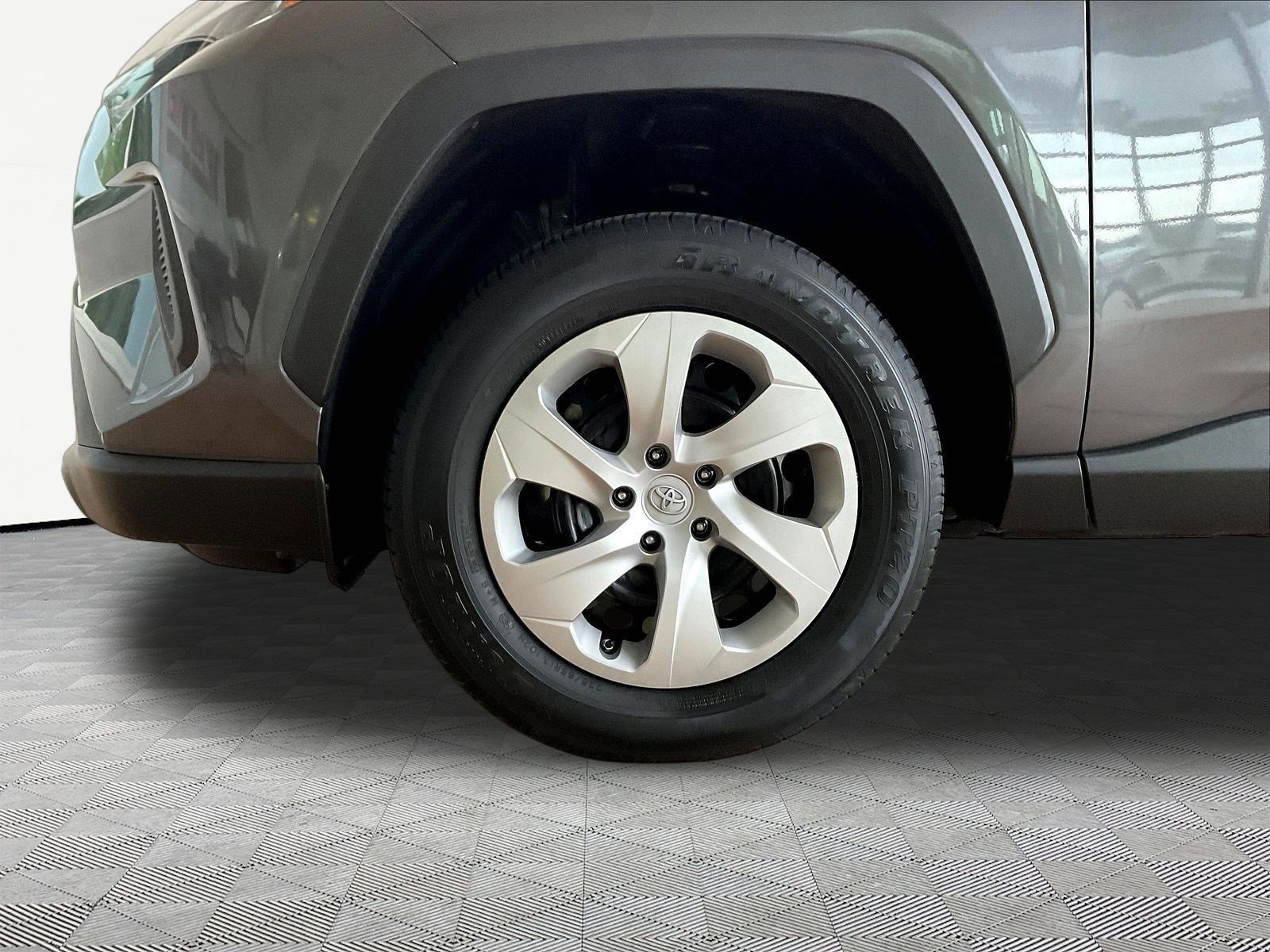 Used 2023 Toyota RAV4 LE FWD image 34