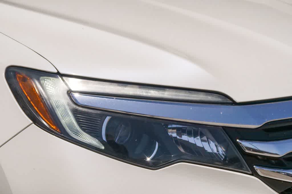 Used 2017 Honda Pilot Elite image 4